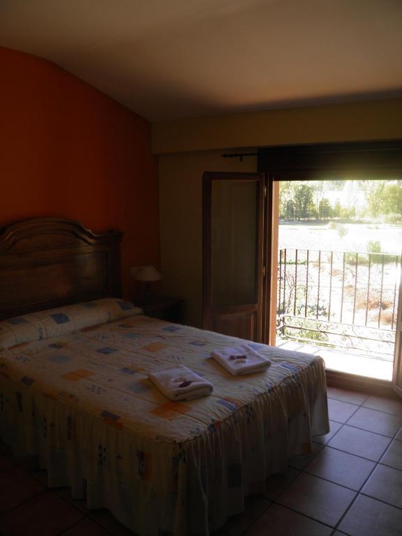 Hotel Torres de Albarracín Szoba fotó